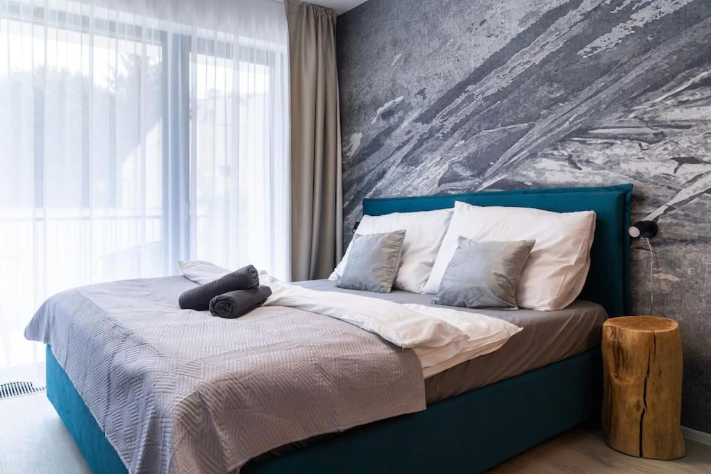 Parkside Harmony Apartment - Brno Buitenkant foto